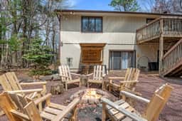 Good Lodge - Hot Tub, Beach Access, Pool Table
