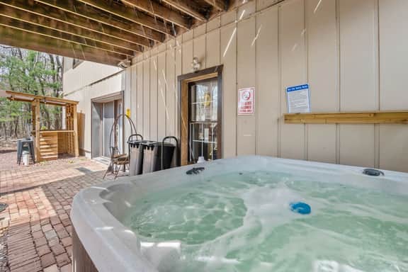 Good Lodge - Hot Tub, Beach Access, Pool Table