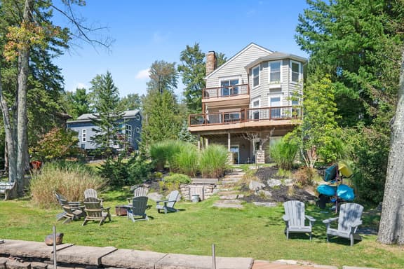 Lakefront! Game Room, Hot Tub, Close to it All!