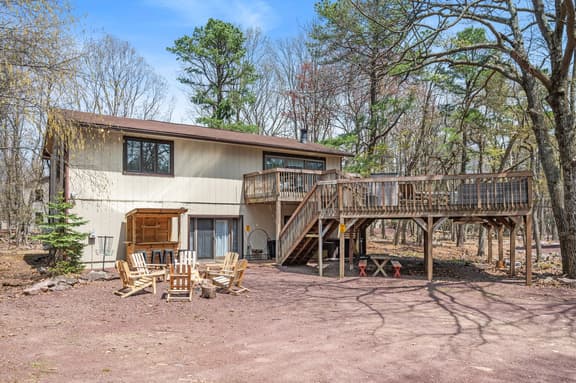 Good Lodge - Hot Tub, Beach Access, Pool Table